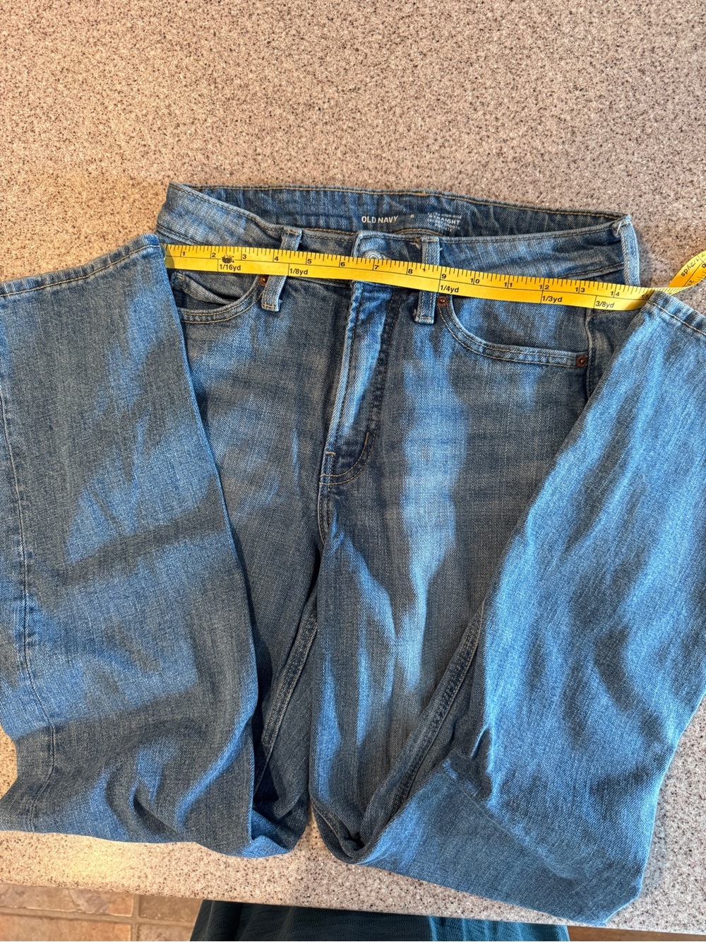 Old Navy size 6 Medium Blue Straight-Leg Jeans